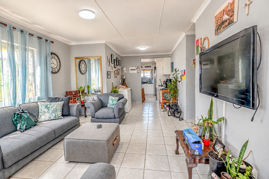 3 Bedroom Property for Sale in Sunnyridge Eastern Cape